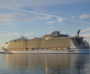 Oasis of the Seas – Royal Caribbean Cruise Ship