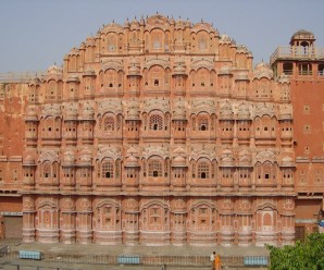 Feminine-Infused Design Of Hawa Mahal, Jaipur India